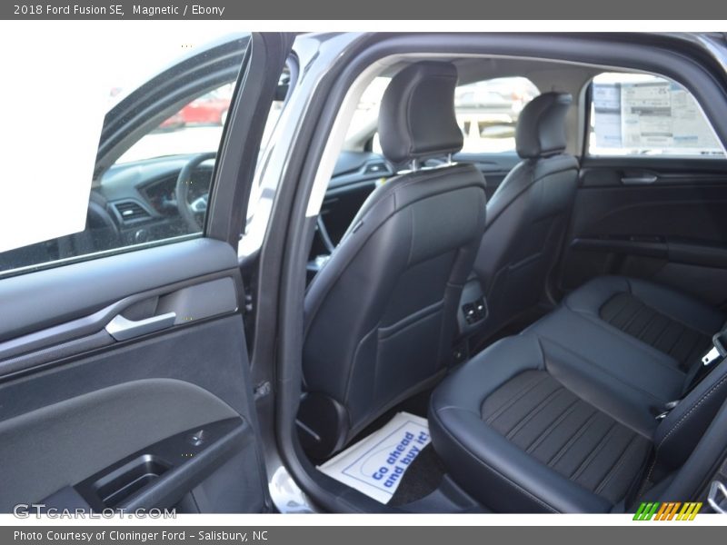 Magnetic / Ebony 2018 Ford Fusion SE