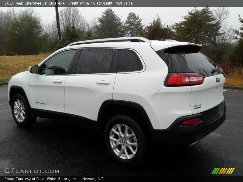 Bright White / Black/Light Frost Beige 2016 Jeep Cherokee Latitude 4x4