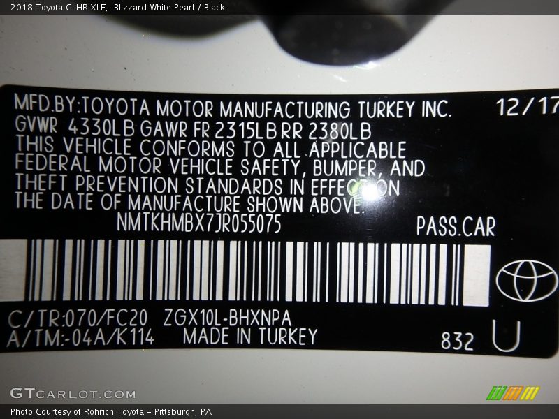 Blizzard White Pearl / Black 2018 Toyota C-HR XLE