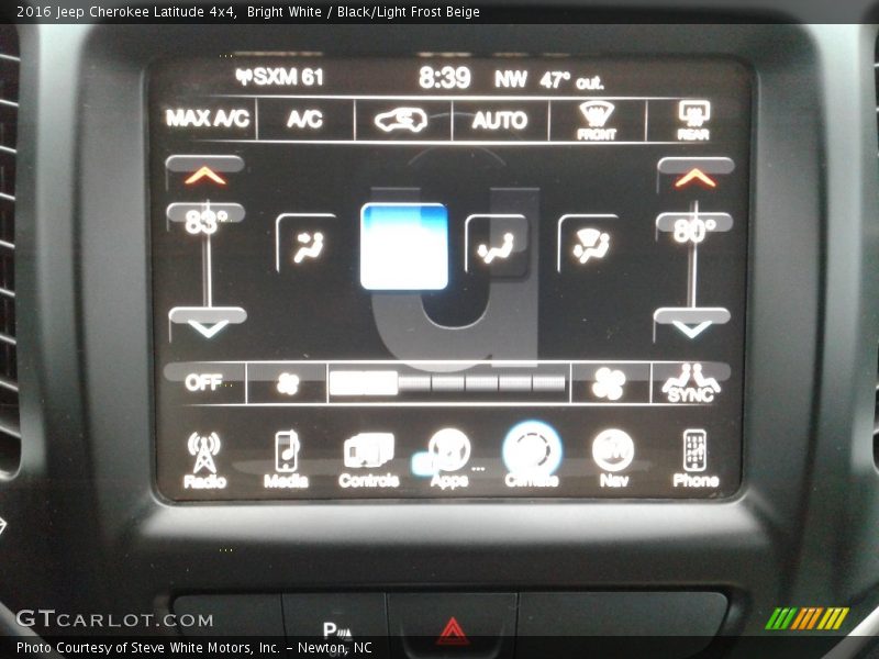 Bright White / Black/Light Frost Beige 2016 Jeep Cherokee Latitude 4x4
