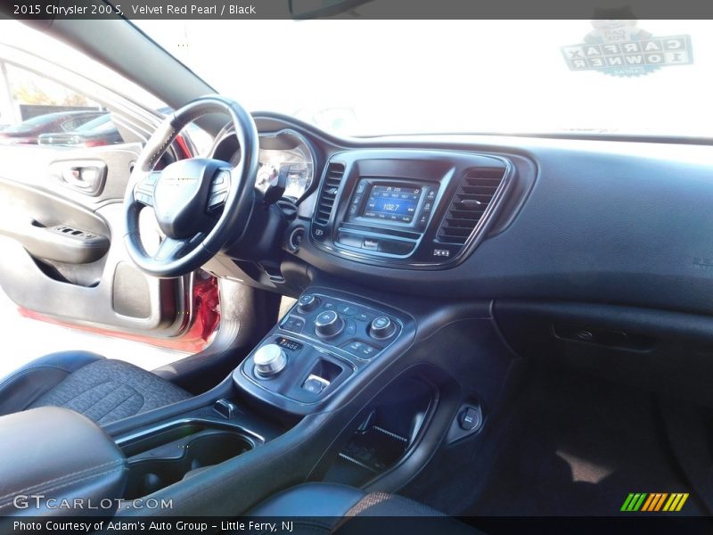 Velvet Red Pearl / Black 2015 Chrysler 200 S