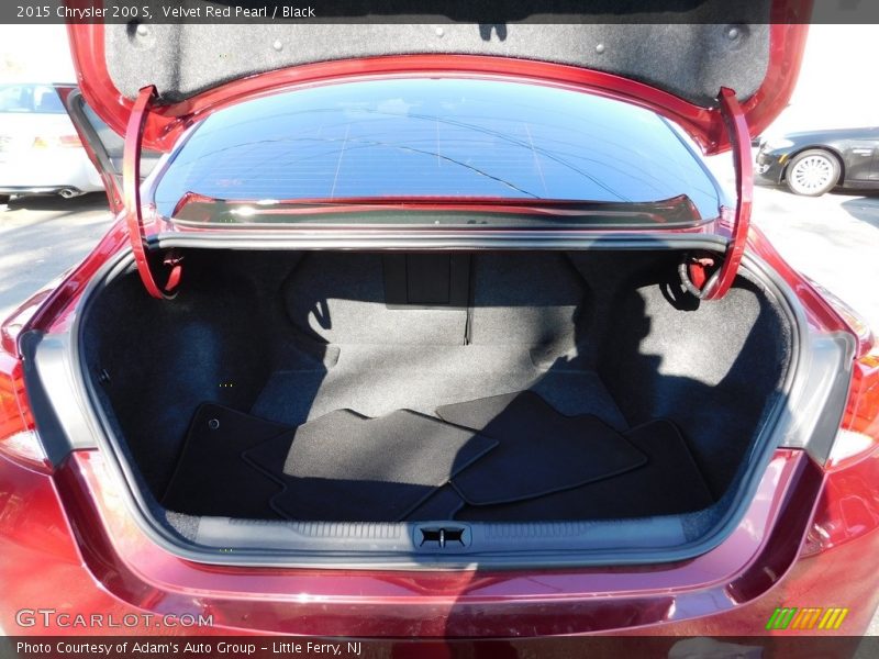 Velvet Red Pearl / Black 2015 Chrysler 200 S