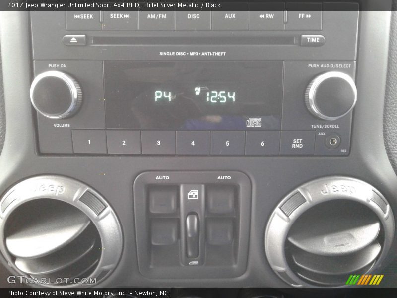 Billet Silver Metallic / Black 2017 Jeep Wrangler Unlimited Sport 4x4 RHD