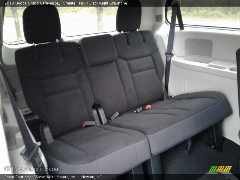 Granite Pearl / Black/Light Graystone 2018 Dodge Grand Caravan SE