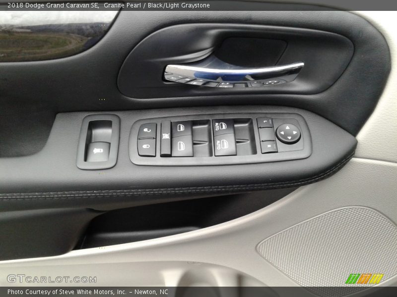 Granite Pearl / Black/Light Graystone 2018 Dodge Grand Caravan SE