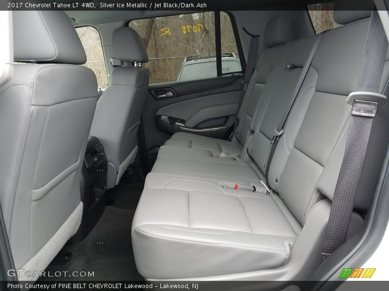 Silver Ice Metallic / Jet Black/Dark Ash 2017 Chevrolet Tahoe LT 4WD