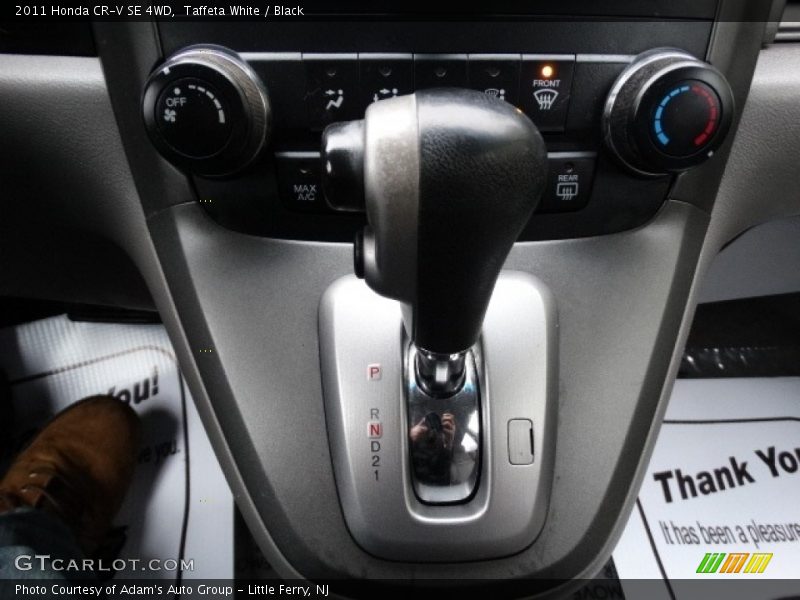 Taffeta White / Black 2011 Honda CR-V SE 4WD