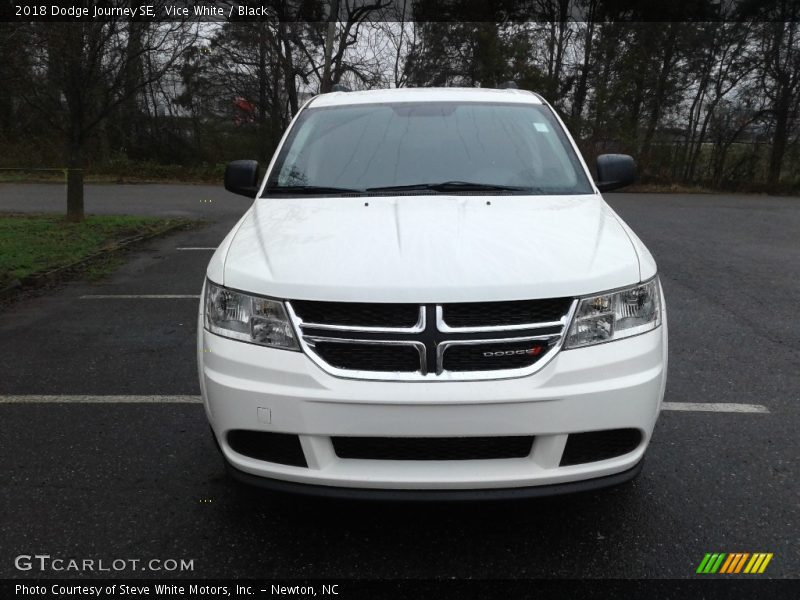 Vice White / Black 2018 Dodge Journey SE