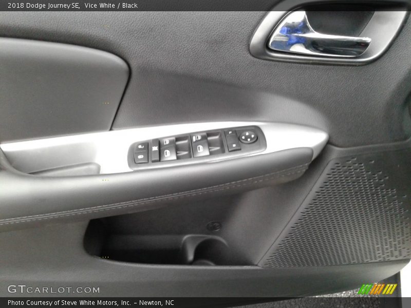 Vice White / Black 2018 Dodge Journey SE