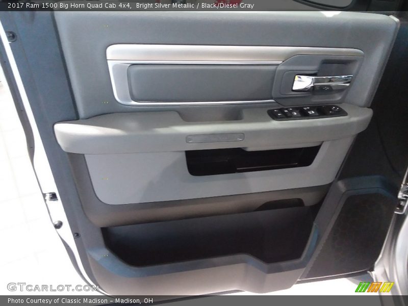 Bright Silver Metallic / Black/Diesel Gray 2017 Ram 1500 Big Horn Quad Cab 4x4