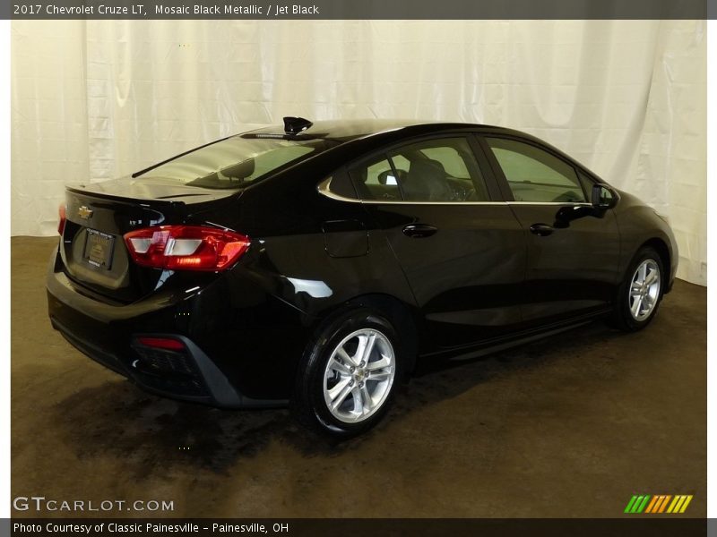 Mosaic Black Metallic / Jet Black 2017 Chevrolet Cruze LT