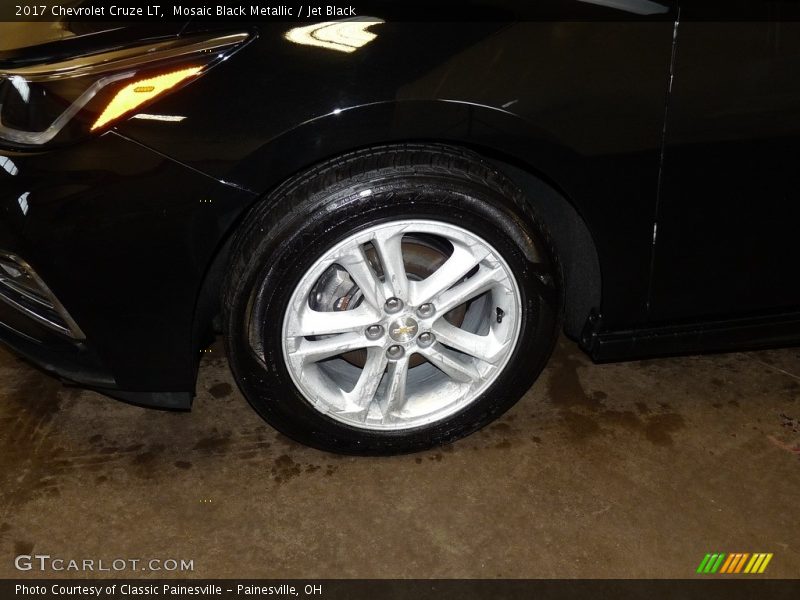 Mosaic Black Metallic / Jet Black 2017 Chevrolet Cruze LT