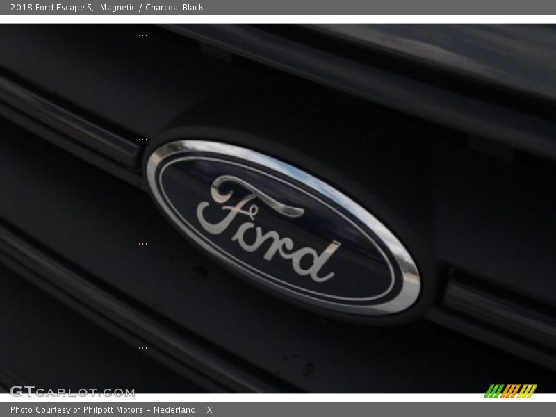 Magnetic / Charcoal Black 2018 Ford Escape S
