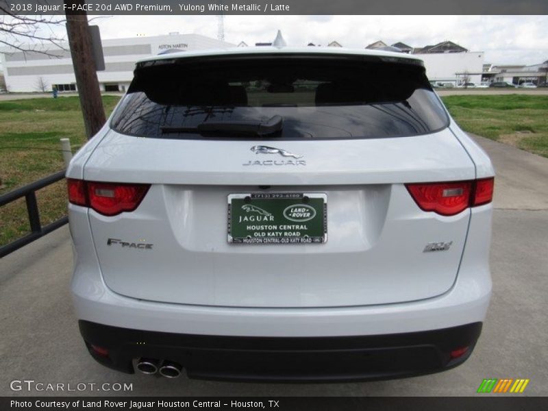Yulong White Metallic / Latte 2018 Jaguar F-PACE 20d AWD Premium
