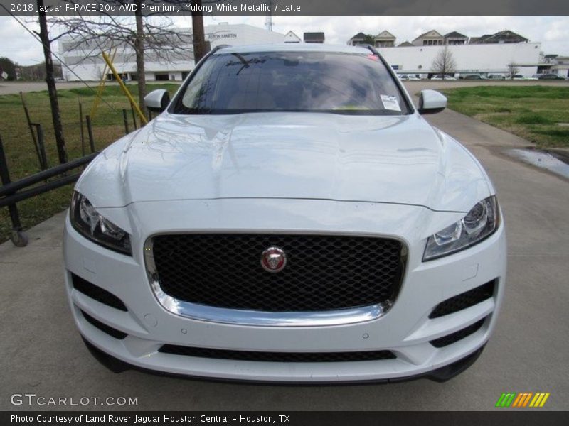 Yulong White Metallic / Latte 2018 Jaguar F-PACE 20d AWD Premium