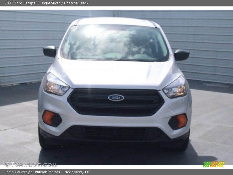 Ingot Silver / Charcoal Black 2018 Ford Escape S