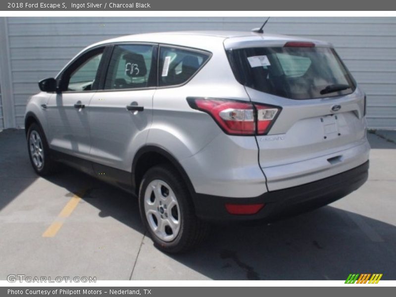 Ingot Silver / Charcoal Black 2018 Ford Escape S