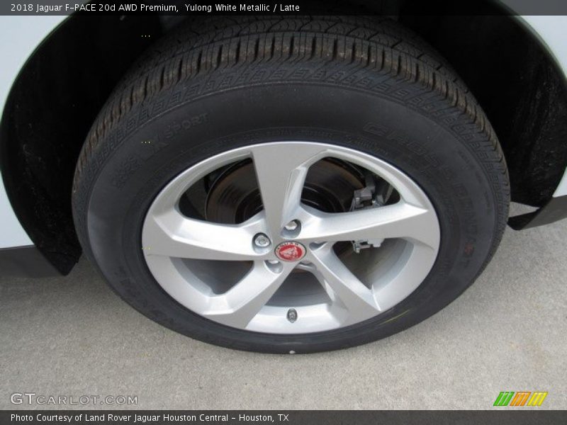 Yulong White Metallic / Latte 2018 Jaguar F-PACE 20d AWD Premium