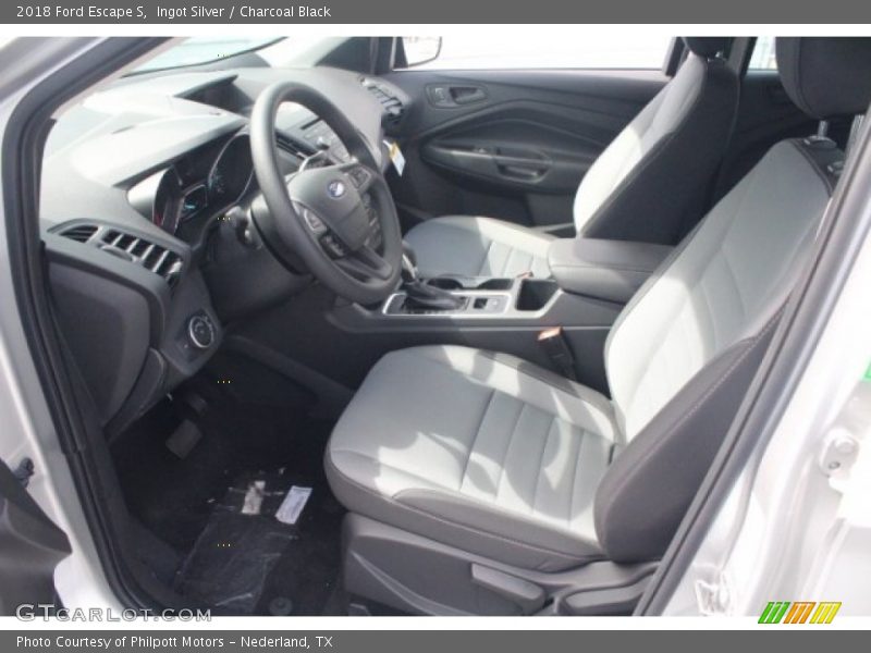 Ingot Silver / Charcoal Black 2018 Ford Escape S