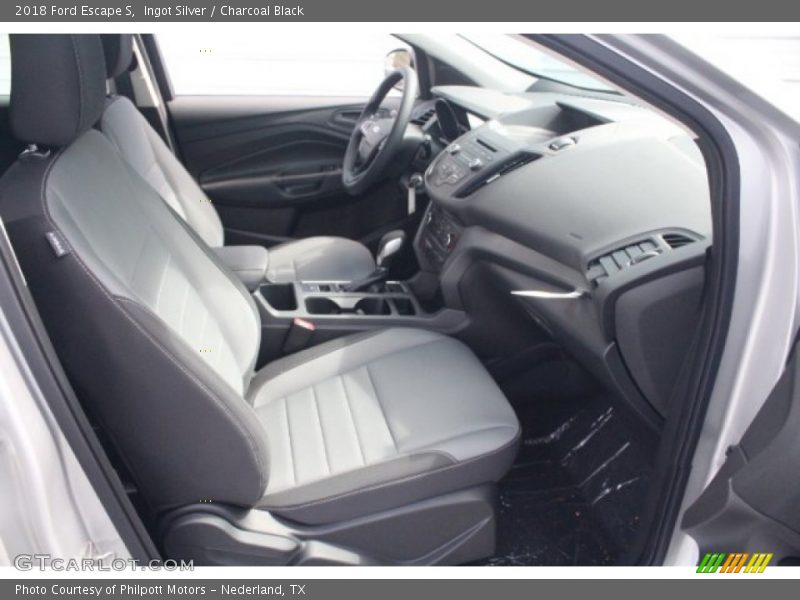 Ingot Silver / Charcoal Black 2018 Ford Escape S