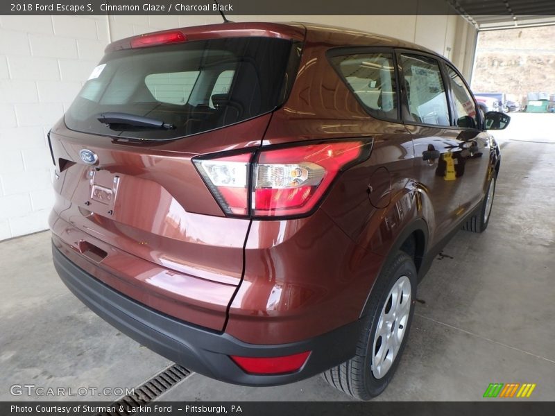 Cinnamon Glaze / Charcoal Black 2018 Ford Escape S