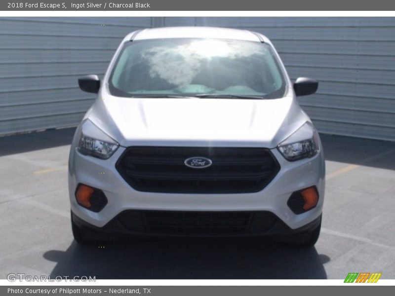 Ingot Silver / Charcoal Black 2018 Ford Escape S