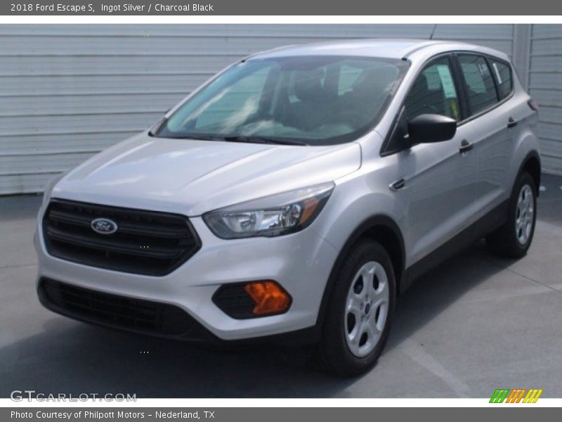 Ingot Silver / Charcoal Black 2018 Ford Escape S