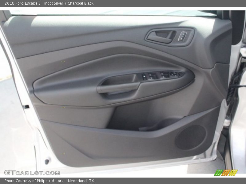 Ingot Silver / Charcoal Black 2018 Ford Escape S