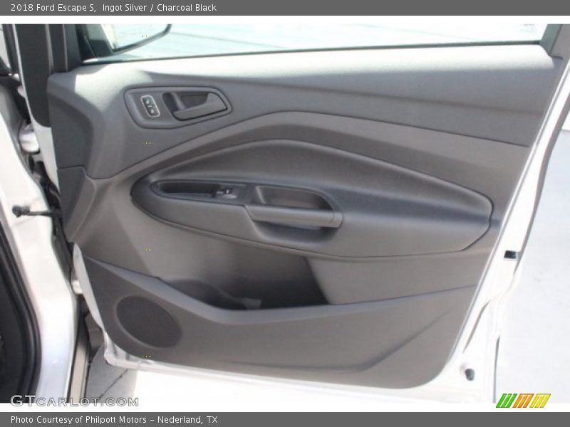 Ingot Silver / Charcoal Black 2018 Ford Escape S