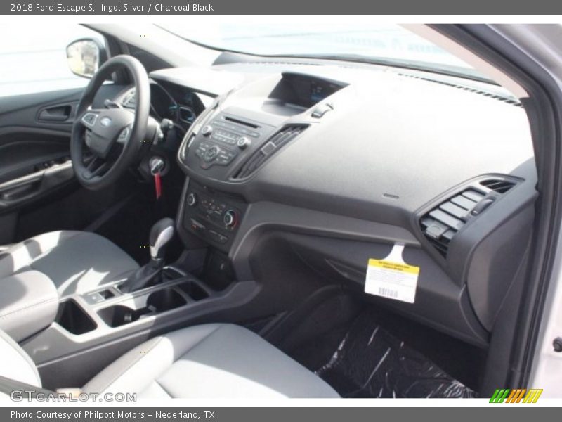 Ingot Silver / Charcoal Black 2018 Ford Escape S