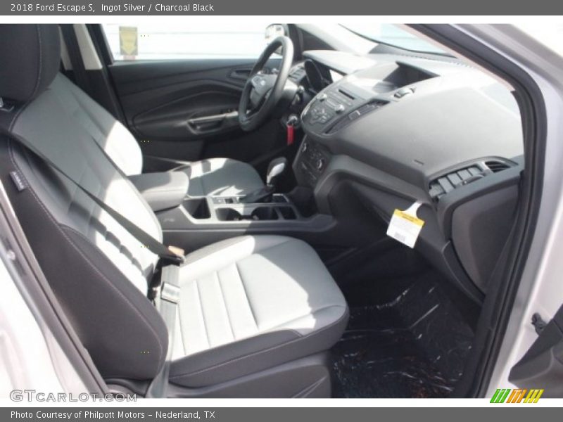 Ingot Silver / Charcoal Black 2018 Ford Escape S