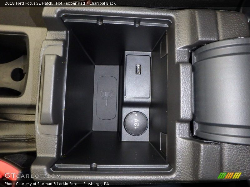 Hot Pepper Red / Charcoal Black 2018 Ford Focus SE Hatch