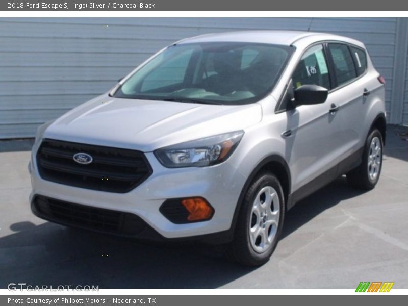 Ingot Silver / Charcoal Black 2018 Ford Escape S