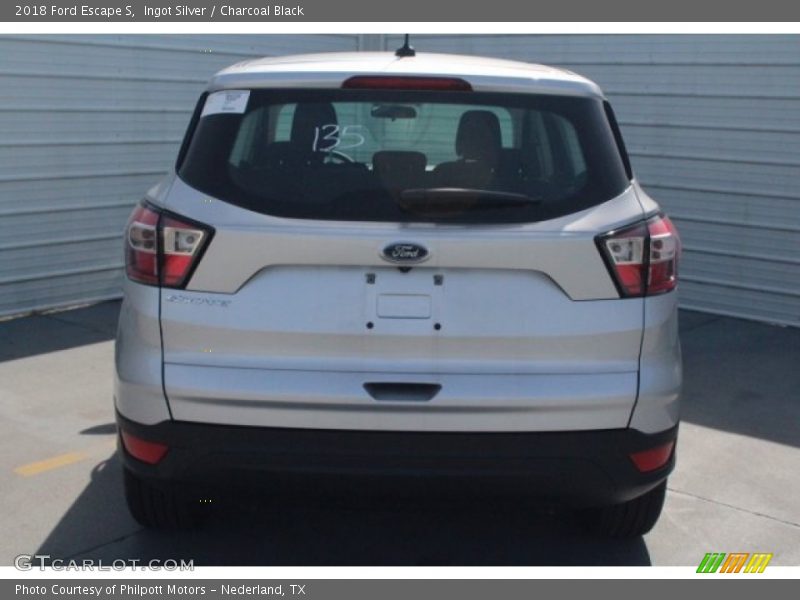 Ingot Silver / Charcoal Black 2018 Ford Escape S
