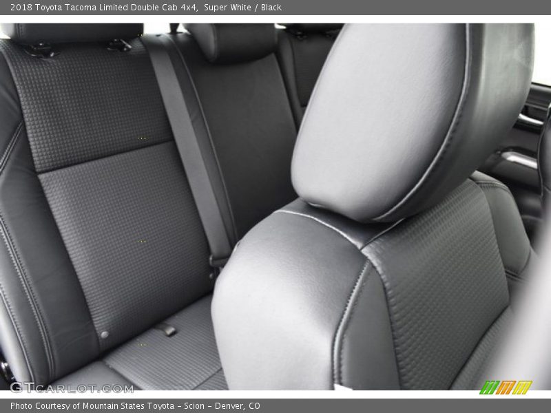 Super White / Black 2018 Toyota Tacoma Limited Double Cab 4x4