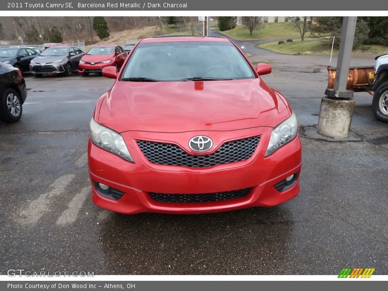 Barcelona Red Metallic / Dark Charcoal 2011 Toyota Camry SE