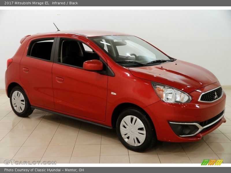 Front 3/4 View of 2017 Mirage ES