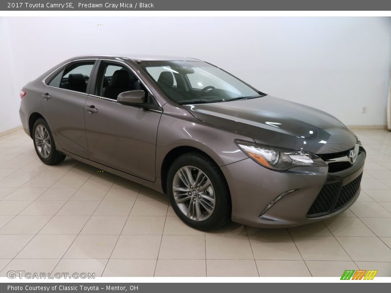 Predawn Gray Mica / Black 2017 Toyota Camry SE
