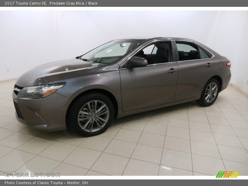 Predawn Gray Mica / Black 2017 Toyota Camry SE