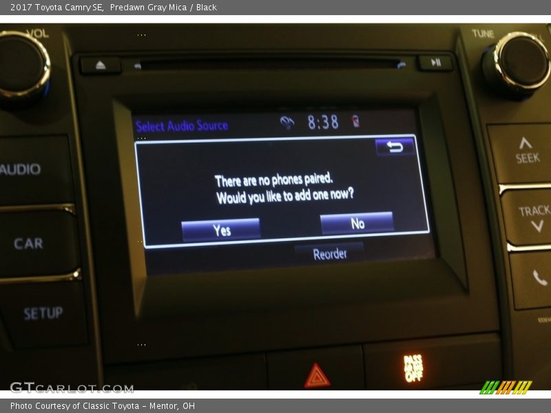 Predawn Gray Mica / Black 2017 Toyota Camry SE