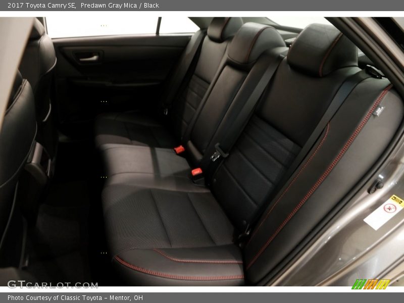 Predawn Gray Mica / Black 2017 Toyota Camry SE