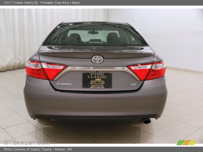 Predawn Gray Mica / Black 2017 Toyota Camry SE