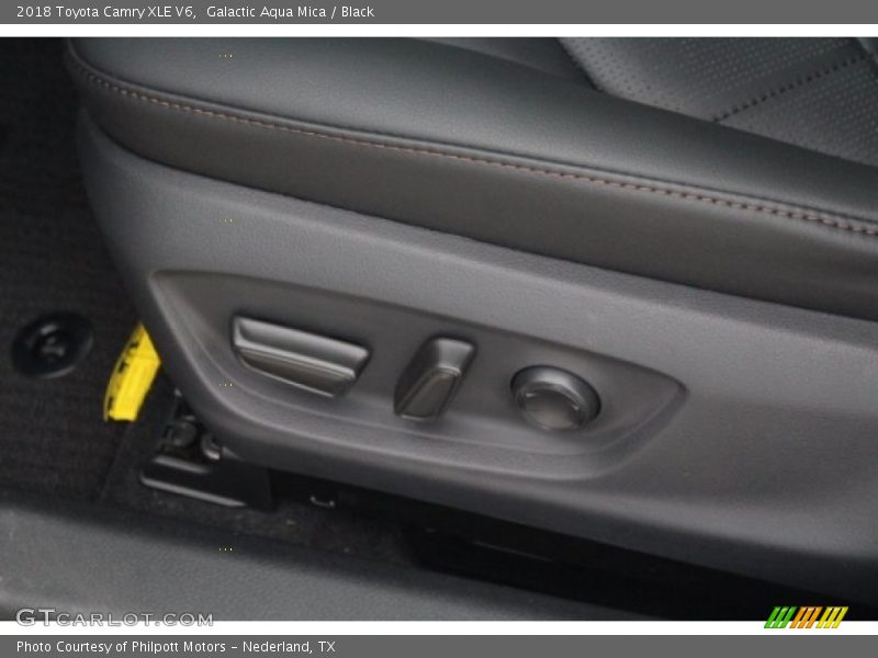 Galactic Aqua Mica / Black 2018 Toyota Camry XLE V6