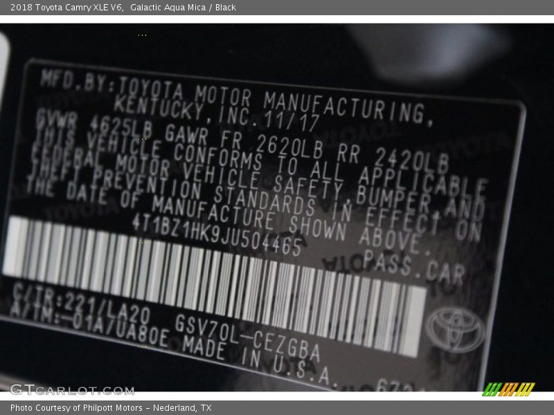 Galactic Aqua Mica / Black 2018 Toyota Camry XLE V6