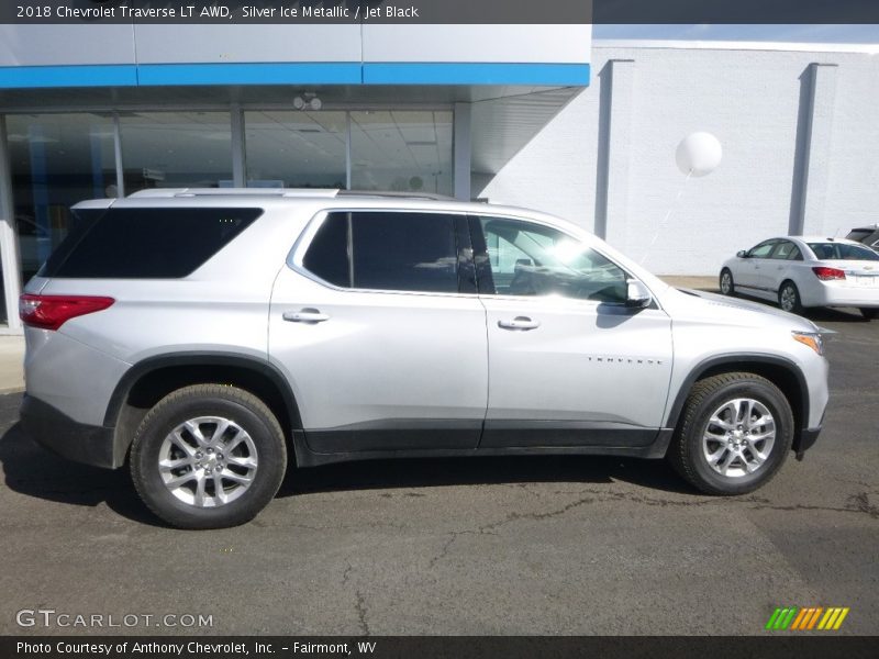 Silver Ice Metallic / Jet Black 2018 Chevrolet Traverse LT AWD