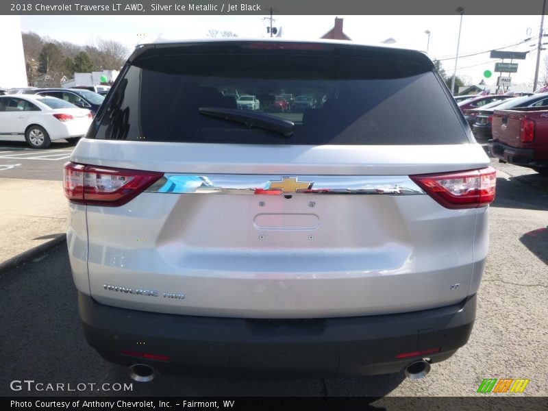 Silver Ice Metallic / Jet Black 2018 Chevrolet Traverse LT AWD