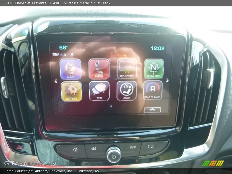 Silver Ice Metallic / Jet Black 2018 Chevrolet Traverse LT AWD