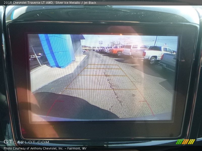 Silver Ice Metallic / Jet Black 2018 Chevrolet Traverse LT AWD