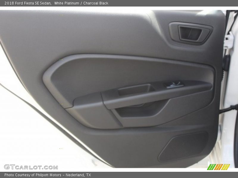 White Platinum / Charcoal Black 2018 Ford Fiesta SE Sedan