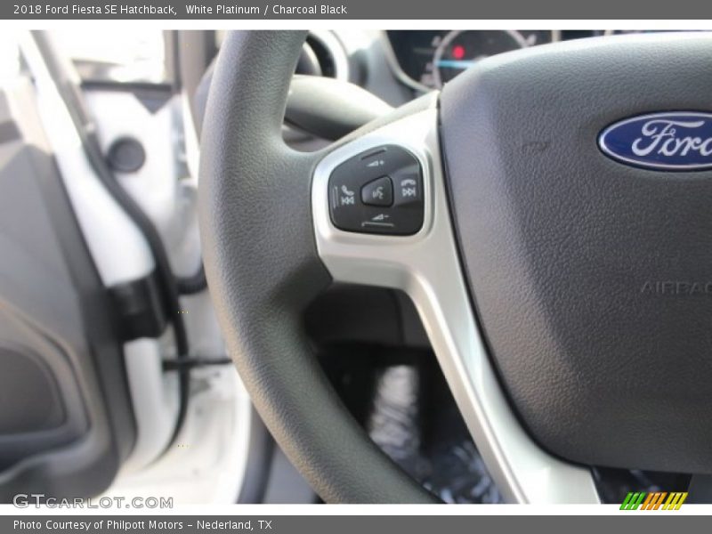 White Platinum / Charcoal Black 2018 Ford Fiesta SE Hatchback